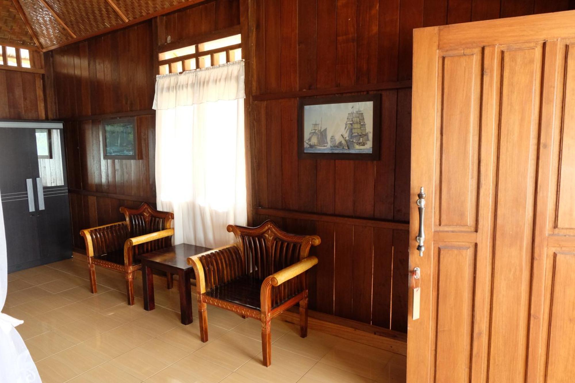 Bolilanga Island Resort - Togean Island Angkayo Екстериор снимка