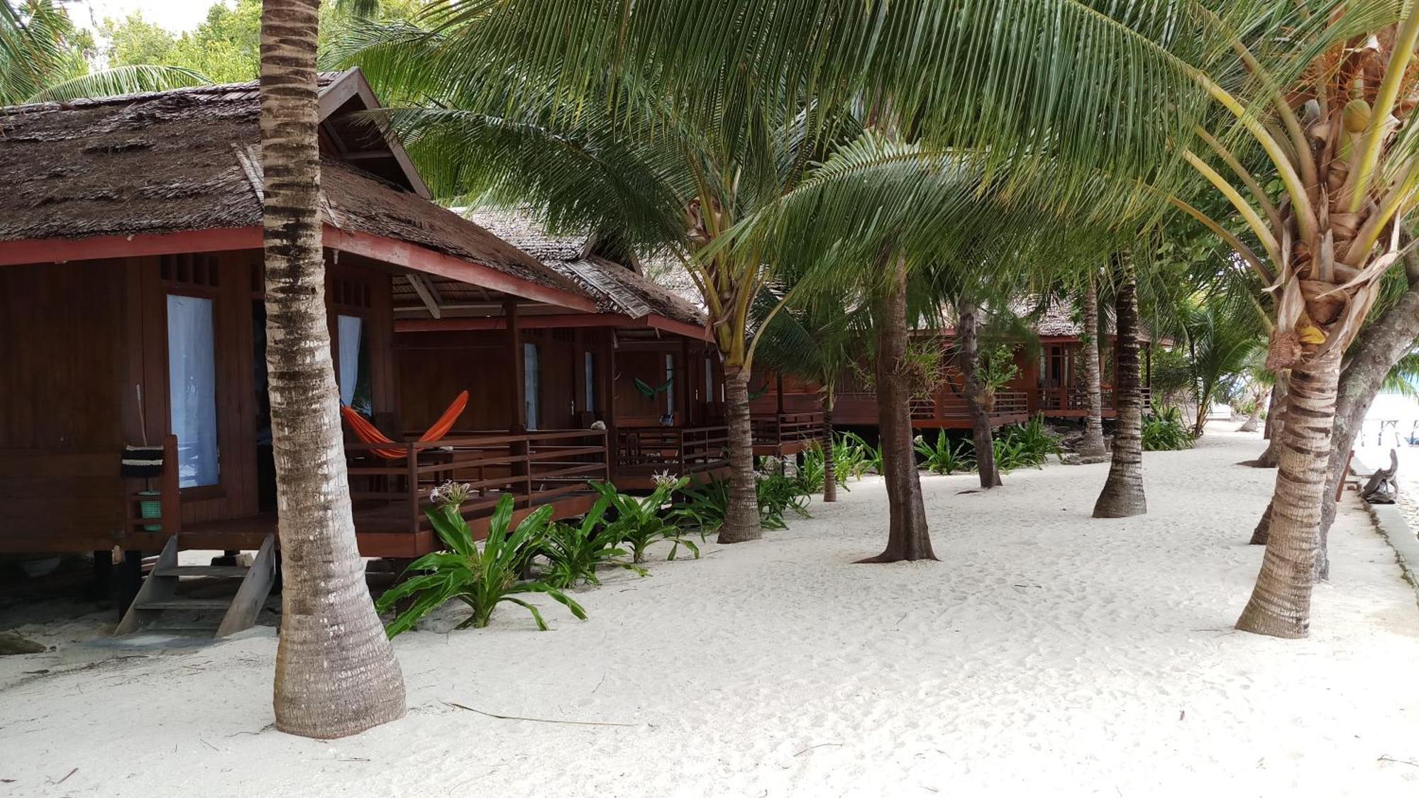 Bolilanga Island Resort - Togean Island Angkayo Екстериор снимка